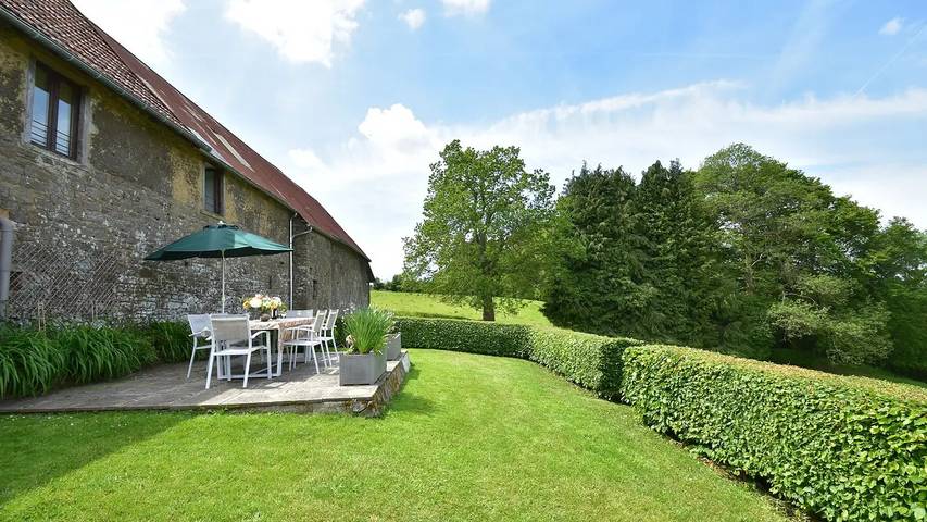 Ferienhaus für 9 Personen, mit Garten