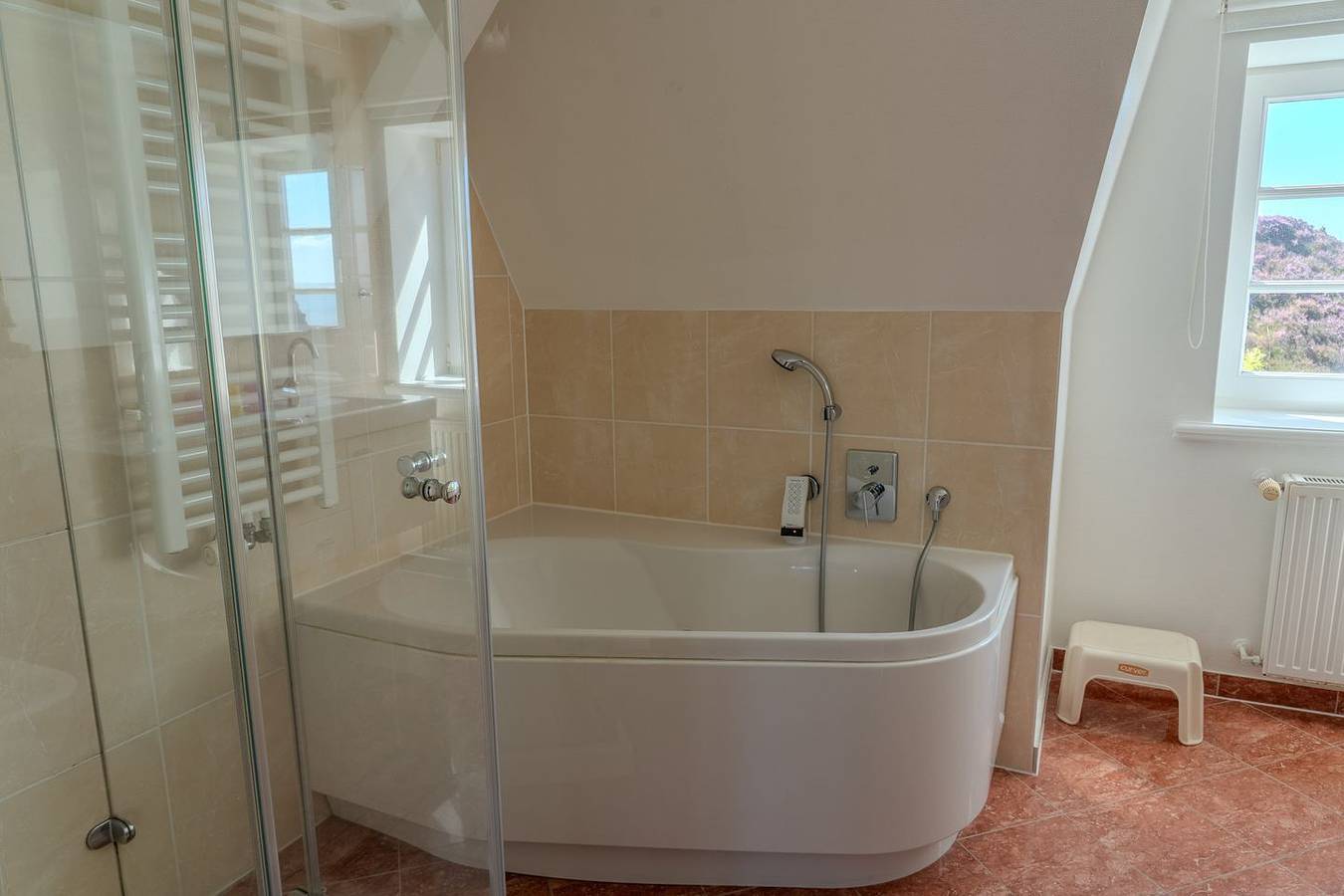 Freistehendes Ferienhaus "Ashley" mit Meerblick, Terrasse und Whirlpool in List in List (Sylt), Sylt