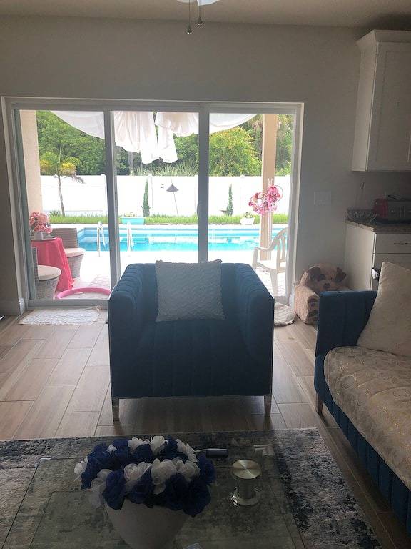 Cozy room in European Style Home in Palm Bay, Space Coast