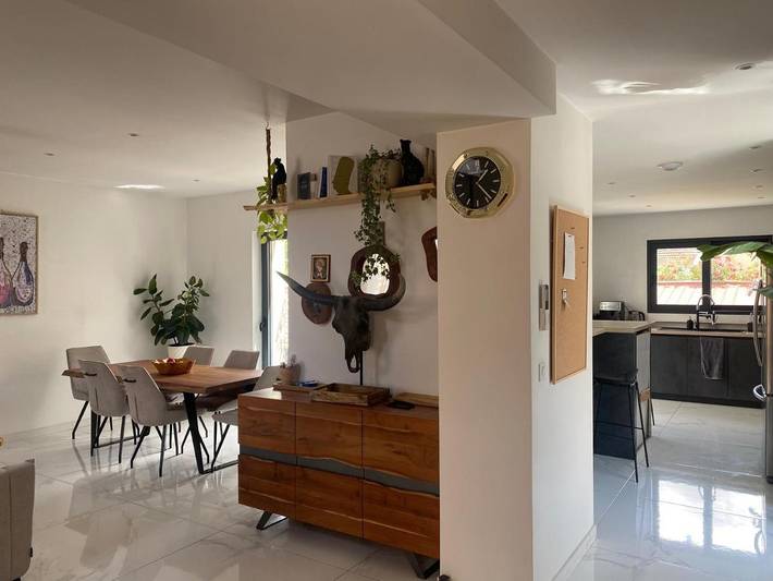 Villa pour 10 personnes, avec Balcon ainsi que Terrasse et Jardin à Lyon