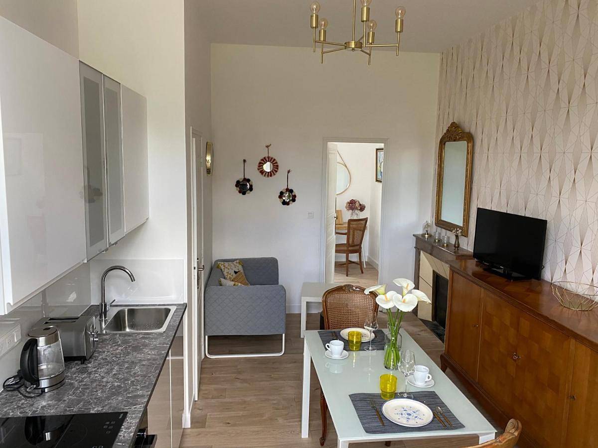 Appartement entier, One-Bedroom Apartment in Saint-Fulgent, Vallée de la Loire