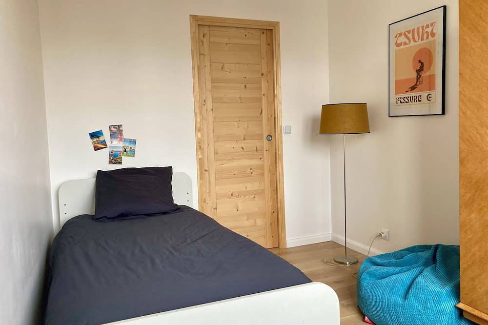 Entire apartment, Bel Appartement au Calme à Issy, à 10 min du Parc des Expositions in Issy-les-Moulineaux, Hauts-de-Seine
