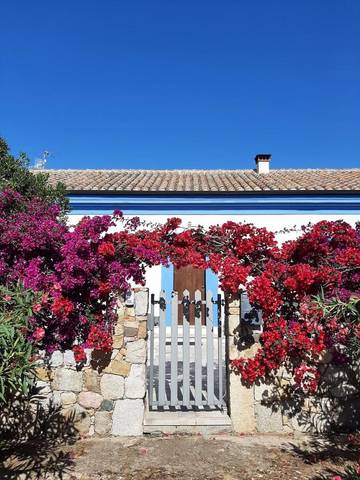 Cottage pour 3 personnes, avec jardin et vue à Castiadas