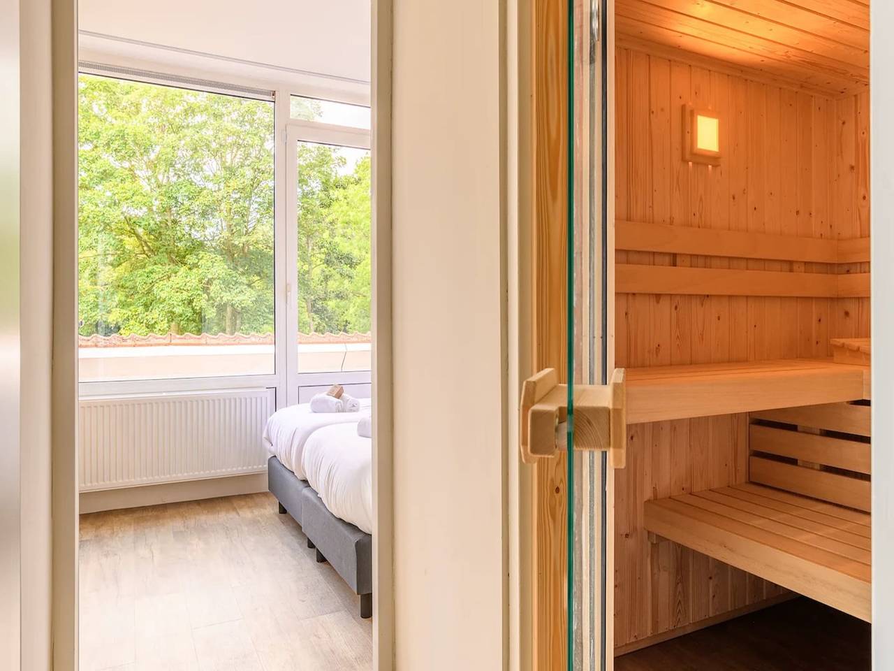 Geheel appartement, Wellnessappartement met sauna, uitzicht in Aquadelta, Bruinisse
