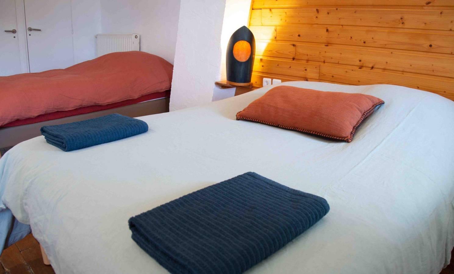 Les Soleils - Chambre familiale in Mérinchal, Région d'Aubussargues