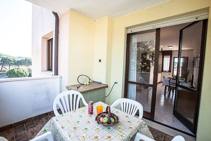 Apartamento entero, Apartamento tranquilo junto al mar con piscina al aire libre in Rosolina Mare, Rosolina