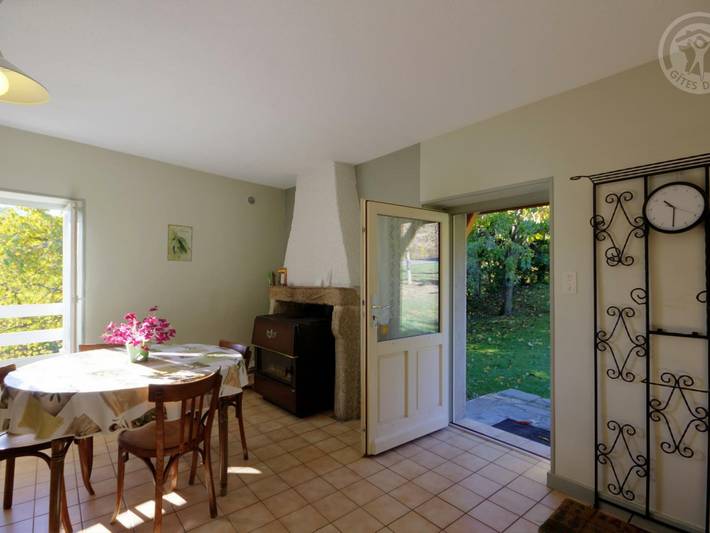 Gîte pour 4 personnes, avec terrasse dans la Loire - 2