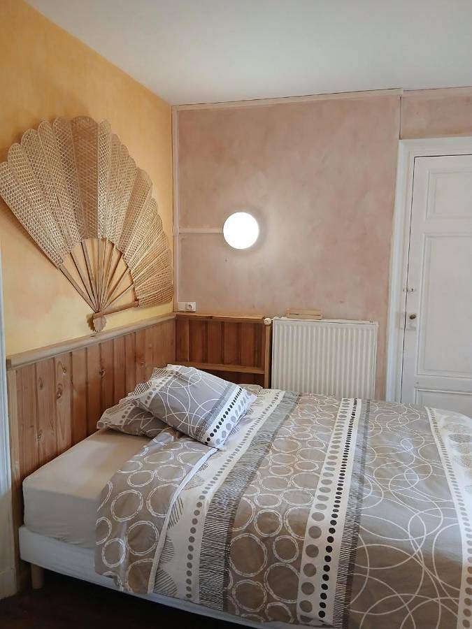 Gîte pour 5 personnes, avec Terrasse ainsi que Jardin et Vue à Port-Sainte-Marie