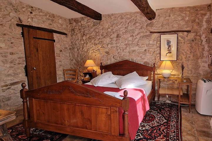 Location de vacances pour 3 personnes, avec Terrasse ainsi que Piscine et Sauna à Vacqueyras - 2