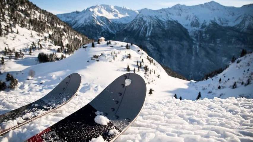 Gîte pour 9 personnes, avec balcon dans Office De Tourisme Des Albiez - 4