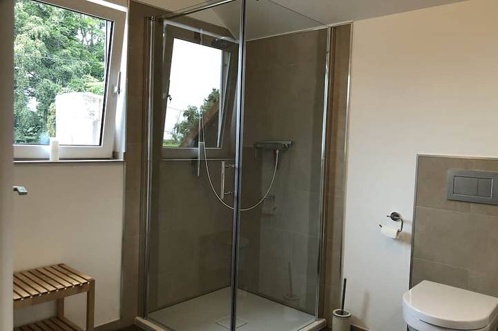 Ganze Wohnung, Elegantes Messe-Apartment im Hofgut Angerland in Ratingen, Kreis Mettmann
