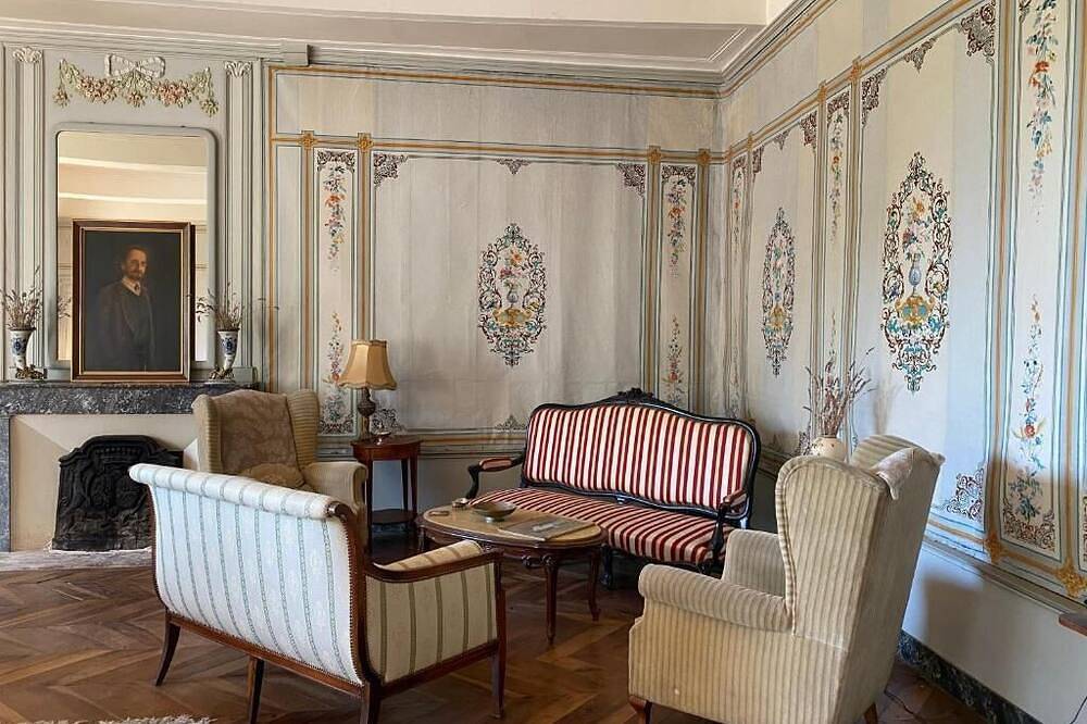 Chambre d'hôte en pleine nature au Château de Blot in Blot-l'Église, Puy-de-Dôme