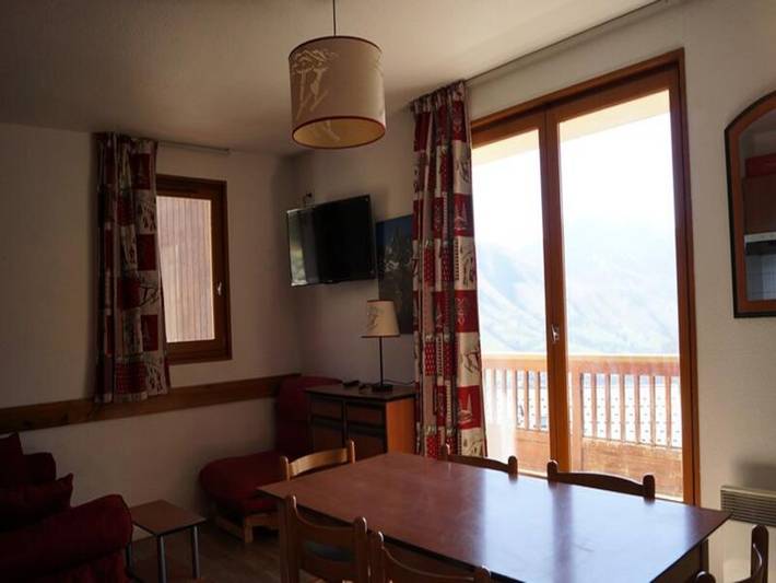 Gîte pour 8 personnes, avec piscine, animaux acceptés dans Col De La Croix De Fer - 2