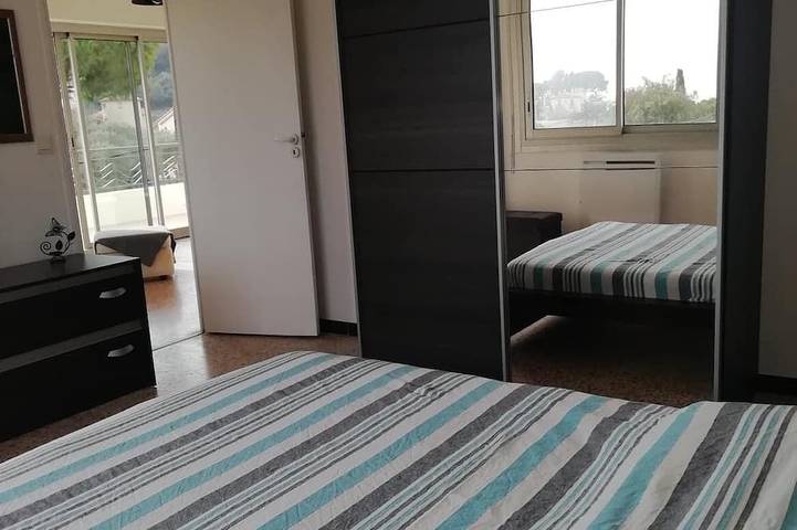 Gîte pour 4 personnes, avec terrasse, animaux acceptés dans Plage de la Salis - 4