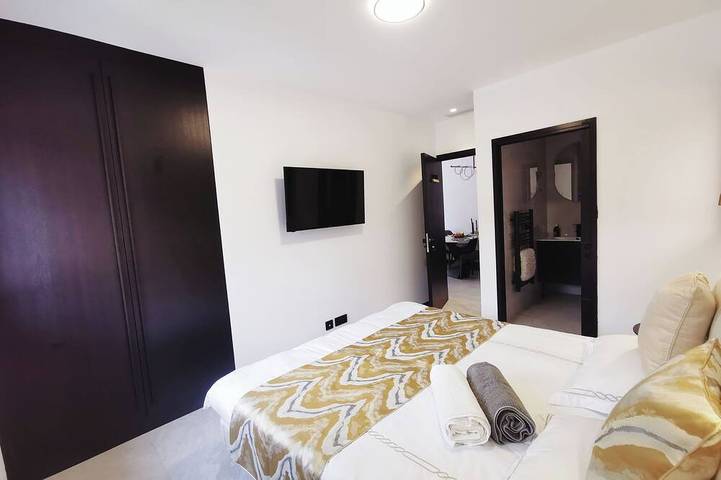 Chambre d’hôte pour 8 personnes, avec sauna ainsi que jacuzzi et jardin à Saint-Paul-en-Forêt - 4