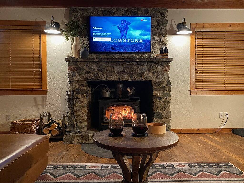 Gemütliche, saubere Kabine in der Nähe von Shaver Lake - erstklassige Lage! in Shaver Lake, Kings Canyon Nationalpark