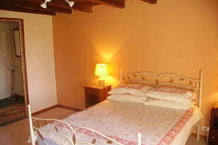 Gîte pour 10 personnes, avec jardin et terrasse dans Mortain-Bocage - 4