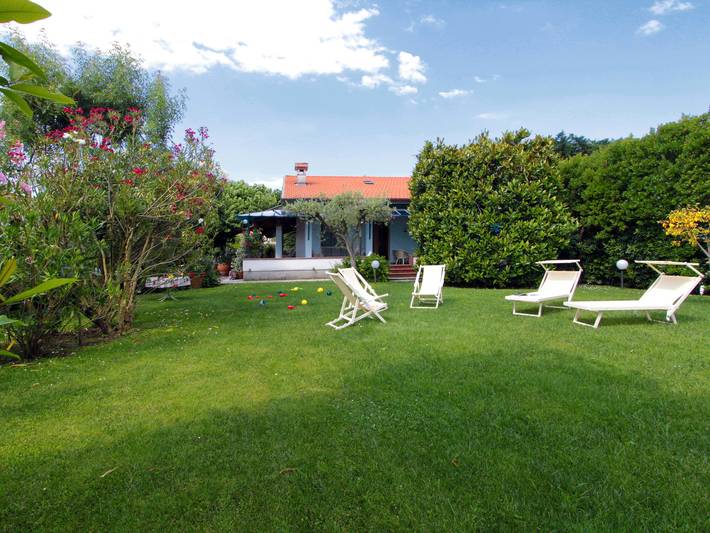Location de vacances pour 9 personnes, avec jardin à Forte dei Marmi - 2
