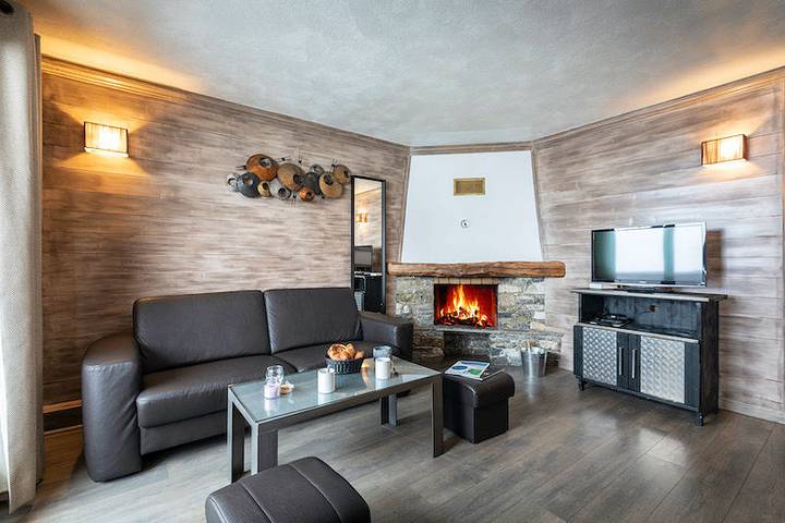 Ferieleilighet for 6 personer, med Balkong og Badebasseng i tillegg til Sauna i Val Thorens