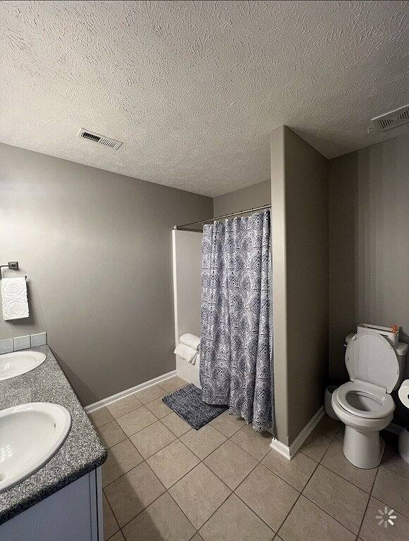 Vacation rental for 22 people, with balcony and hot tub in Nebraska