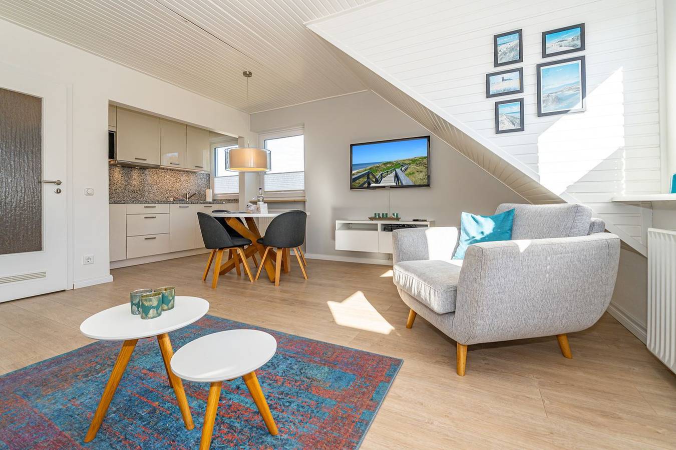 Ganze Wohnung, 3-Zimmer-Ferienwohnung in ruhiger Lager mit Balkon. in Westerland, Sylt (Gemeinde)