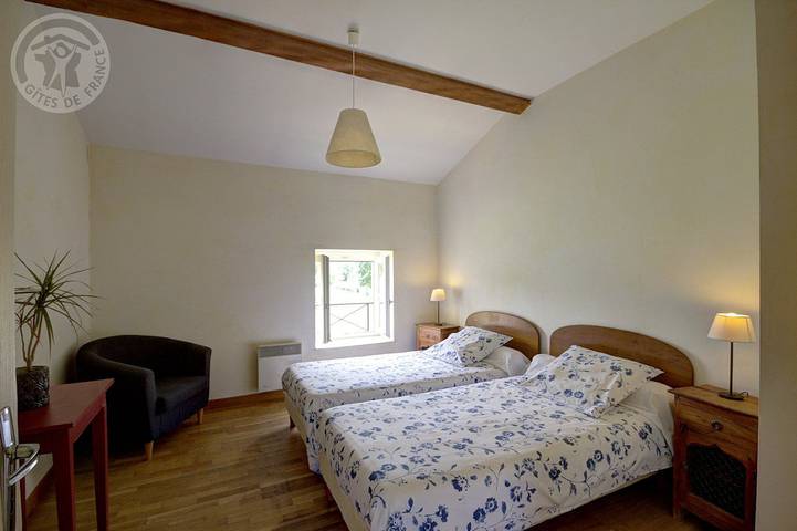Chambre d’hôte pour 2 personnes, avec jardin dans la Loire - 3