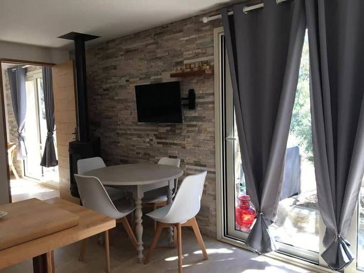 Location de vacances pour 4 personnes, avec vue ainsi que terrasse et jardin à Rapale - 4