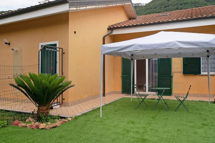 Villa für 4 Personen, mit Garten in Ligurien - 2