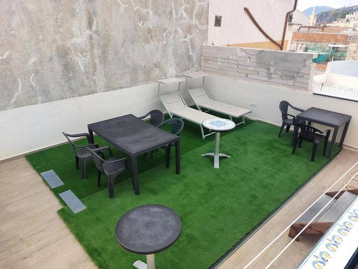 Ferienhaus für 9 Personen, mit Balkon und Ausblick auf den Liparische Inseln - 3