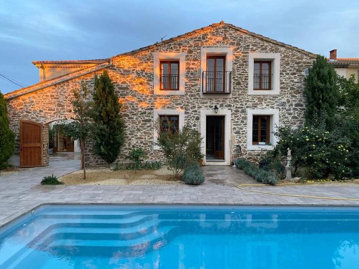 Chambre d’hôte pour 2 personnes, avec Terrasse et Jardin ainsi que Piscine et Vue