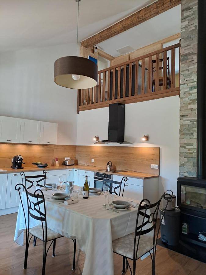 Location de vacances pour 4 personnes, avec vue ainsi que vue sur le lac et jardin, adapté aux familles à Pradelles-Cabardès - 3