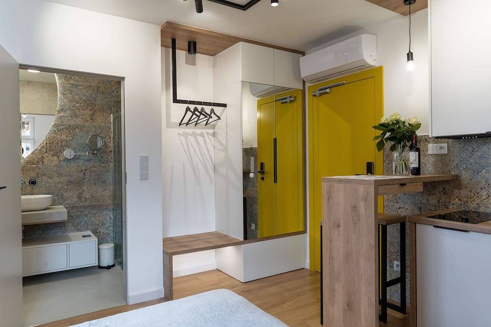 Ganze Wohnung, Mn apartments home yellow - Wieliczka Town in Wieliczka, Kleinpolen