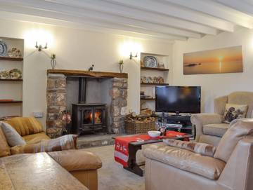 Log Cabin for 6 People in Swansea region, Photo 1