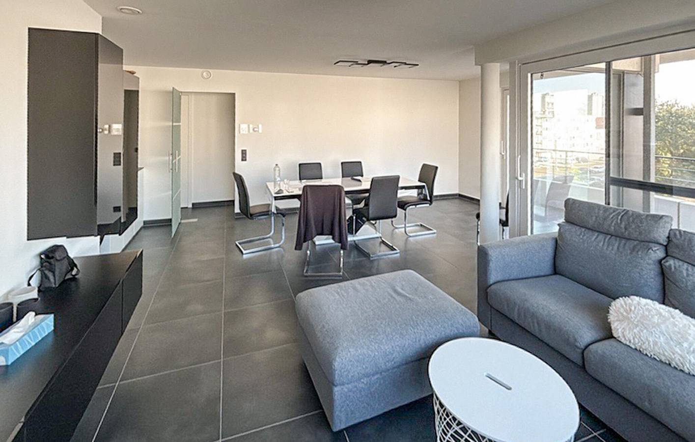 Geheel vakantieappartement, Vakantieappartement voor 8 personen met terras in Stad Oostende, Oostende