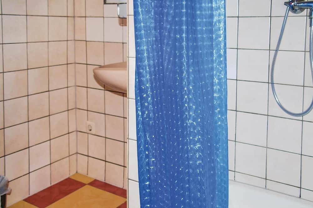 Beautiful home in Usedom with kitchen in Wilhelmshof, Usedom Stadt