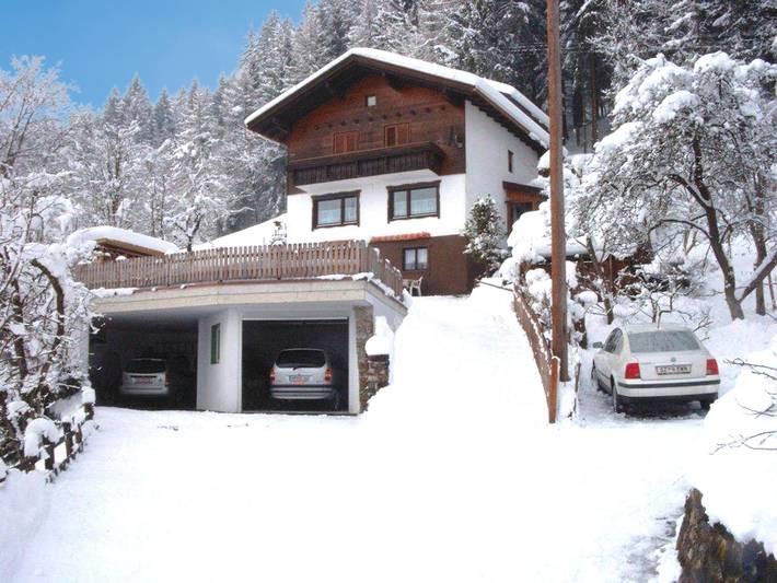 Chalet für 9 Personen, mit Balkon und Terrasse in Fügen