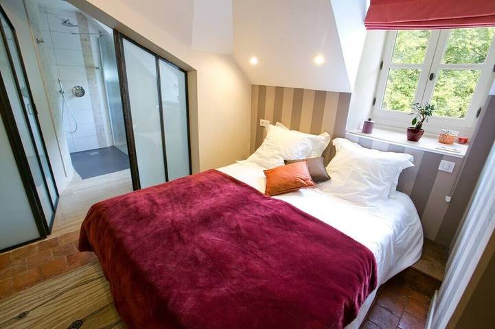 Maison d’hôte pour 2 personnes, avec piscine et jardin en Bourgogne