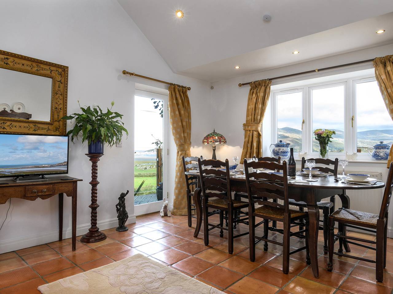 Cottage für 8 Personen mit Garten in Fairbourne, Snowdonia