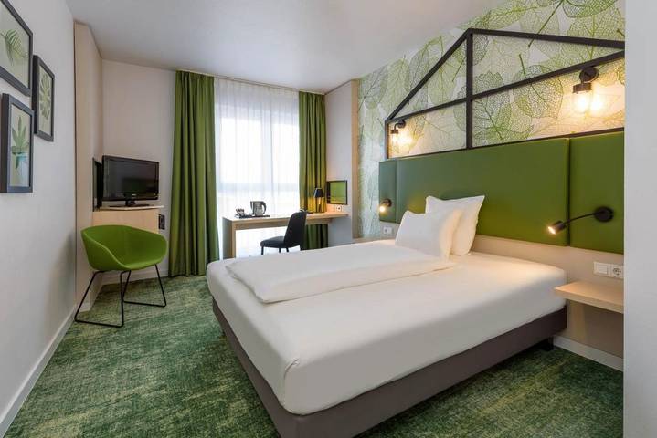 Hotel, mit Terrasse in Hannover