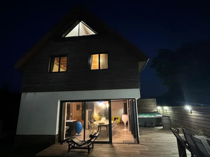 Chalet para 6 personas, con jacuzzi - 1