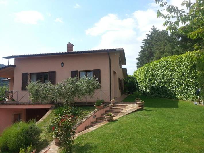 Chambre d’hôte pour 3 personnes, avec Terrasse et Jacuzzi ainsi que Jardin et Sauna à Umbertide