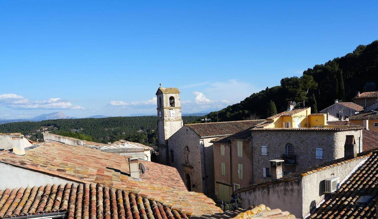 Deluxe Double Room in Ventabren, Côte méditerranéenne (France)