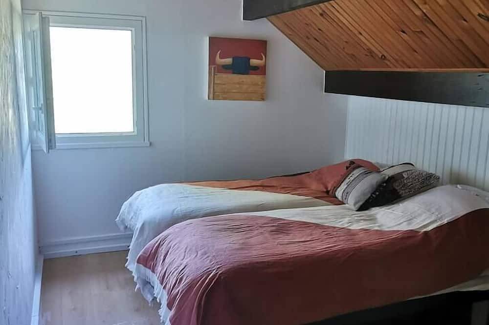 Chalet avec vue sur l'Ain in Serrières-sur-Ain, Nantua