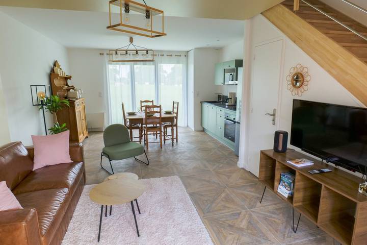 Gîte pour 4 personnes, avec jardin à Bréville-les-Monts - 2