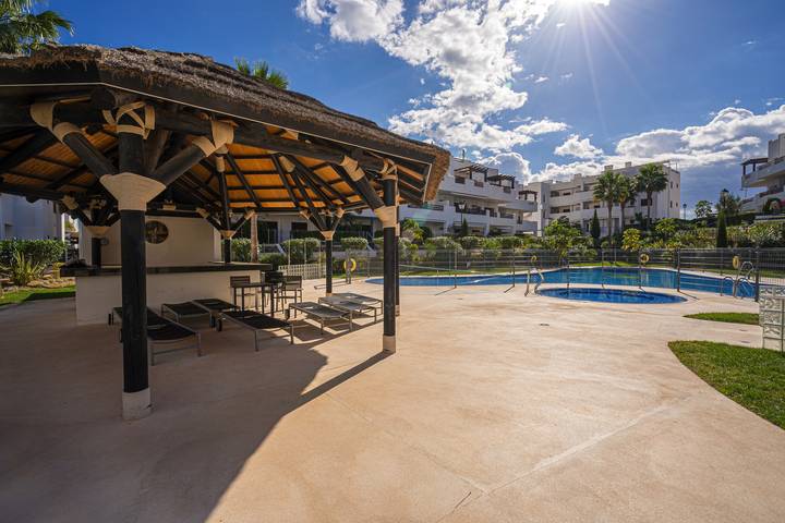 Location de vacances pour 4 personnes, avec jardin ainsi que terrasse et piscine dans Mar de Pulpi