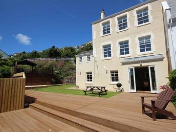 Cottage for 8 People in Dartmouth, Devon, Photo 1