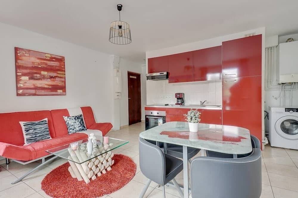 Apartamento entero, Chic apart with parking near Paris in Aubervilliers, Sena-Saint Denis