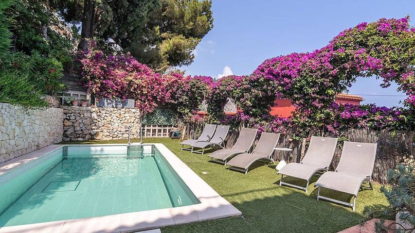 Location de vacances pour 7 personnes, avec jardin et piscine à Èze - 2