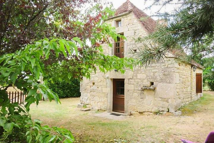 Gîte pour 2 personnes, avec jardin à Soulomès