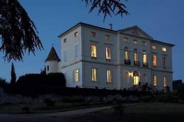Château pour 18 personnes, avec jardin et terrasse dans le Lot-et-Garonne